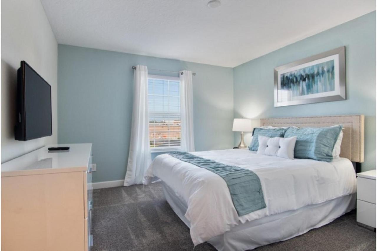Four-Bedroom Townhome Davenport Extérieur photo
