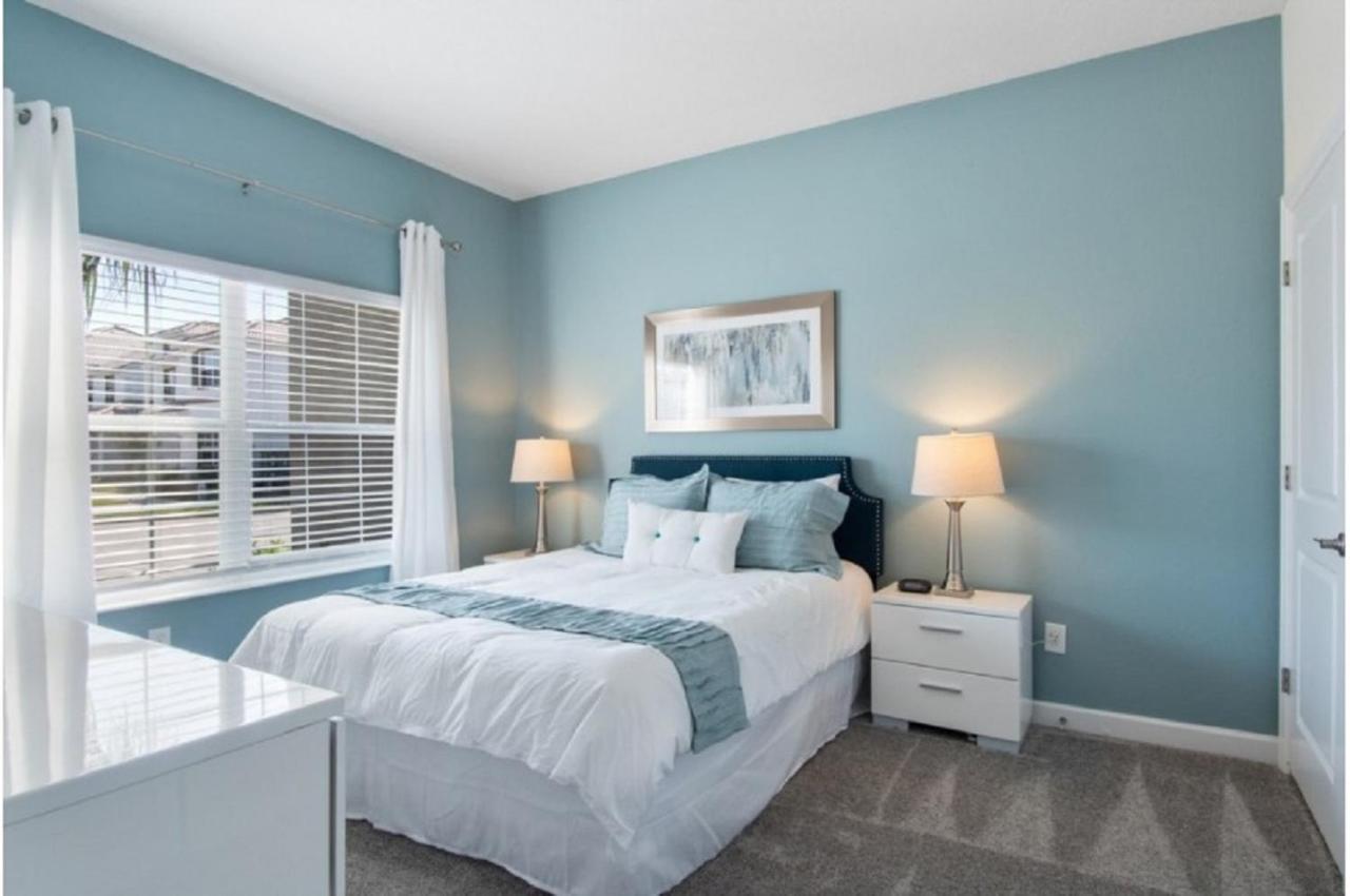 Four-Bedroom Townhome Davenport Extérieur photo